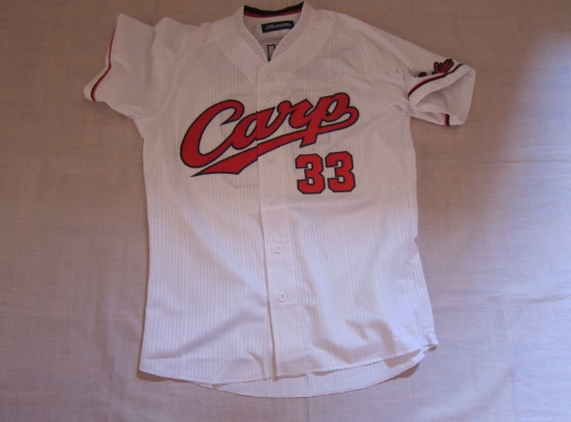 ハイクオリティＬサイズ●【33】菊池涼介選手直筆サイン入りユニフォーム広島カープ