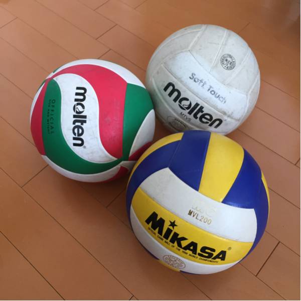 バレーボール 5号球×3 モルテン×2ミカサ×1 年代品 の入札履歴 - 入札