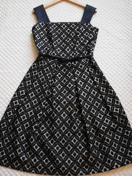 新品!タグ付き アナイANAYI ベルト付き刺繍 ワンピース36 ANAYI 【公式