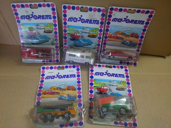 昔のマジョレット ミニカー まとめて 箱ボロ 消防車救急車トラック等 5個まとめて レア