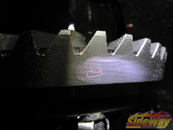 純正割引 L_アルテッツァ後期(SXE10)トルセンデフ 4.3【764T】