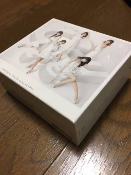 ℃-ute ℃OMPLETE SINGLE COLLECTION(通常盤)☆新品同様☆送料無料☆