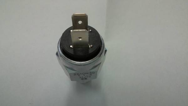 ブレンボ　ブレーキスイッチ_2