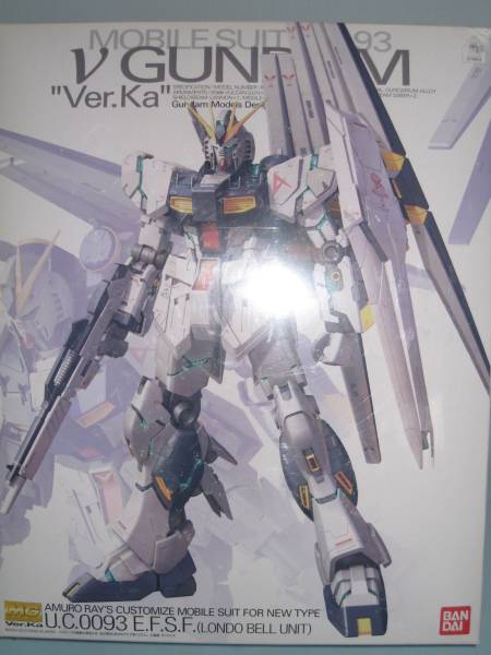 1/100　ν　ガンダム　Ver.Ka.　MG　プラモデル　バンダイ