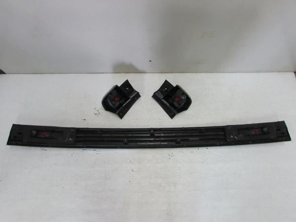 NISSAN 日産☆E51 エルグランド 純正テールランプ/ガーニッシュASSY