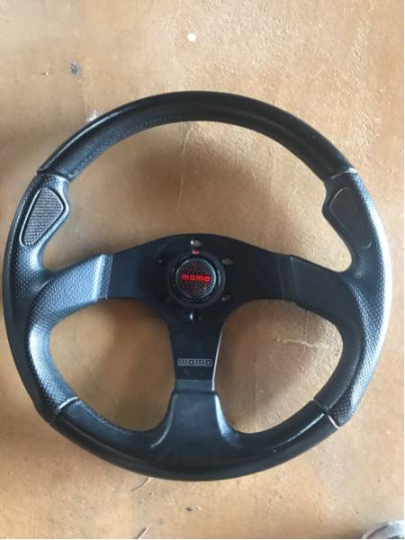 momo ステアリング 美品 カーボン 美品 MOMO F1 concept 35m