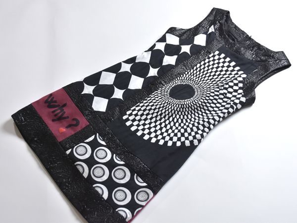 美品◆Desigual デシグアル アートデザイン ノースリーブワンピース EUR=40 ブラック B426
