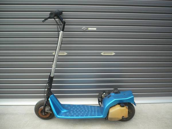 go-ped ゴーペッド風 エンジン付き キックボード キックスケーター