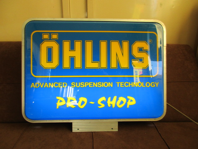 ÖHLINS オーリンズ 看板 ディスプレイ オーリンズ OHLINS PRO-SHOP 電飾看板 袖看板 店舗ディスプレイ カー