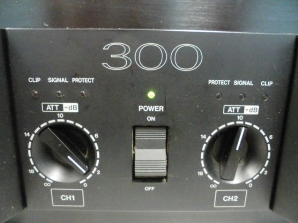 送料込】ビクターパワーアンプ PS-A300 ケース付き 完動品 ビクター