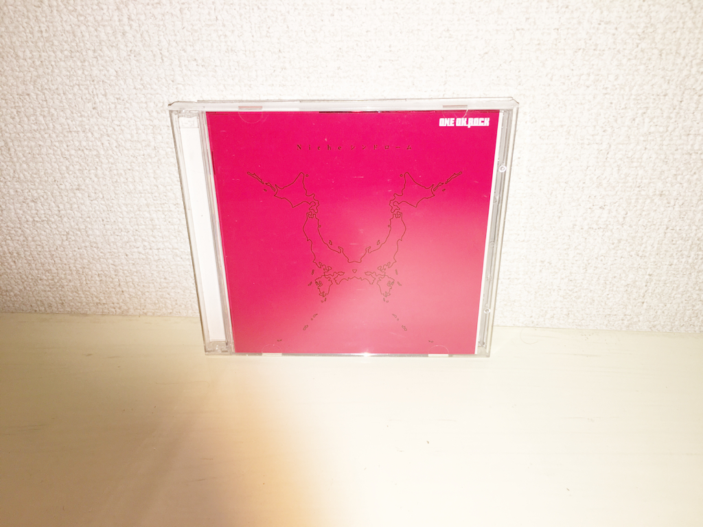 中古 ONE OK ROCKのアルバム『Nicheシンドローム』初回盤