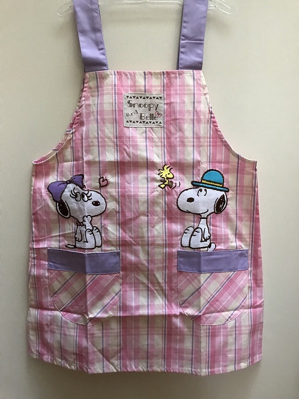 保育士 スヌーピー ピンク エプロン タグなし エプロン 売買されたオークション情報 Yahooの商品情報をアーカイブ公開 オークファン Aucfan Com