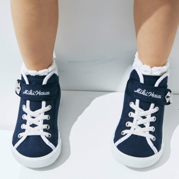 新品☆MIKIHOUSE ミキハウス☆ガールズ♪ハイカットキッズシューズ 