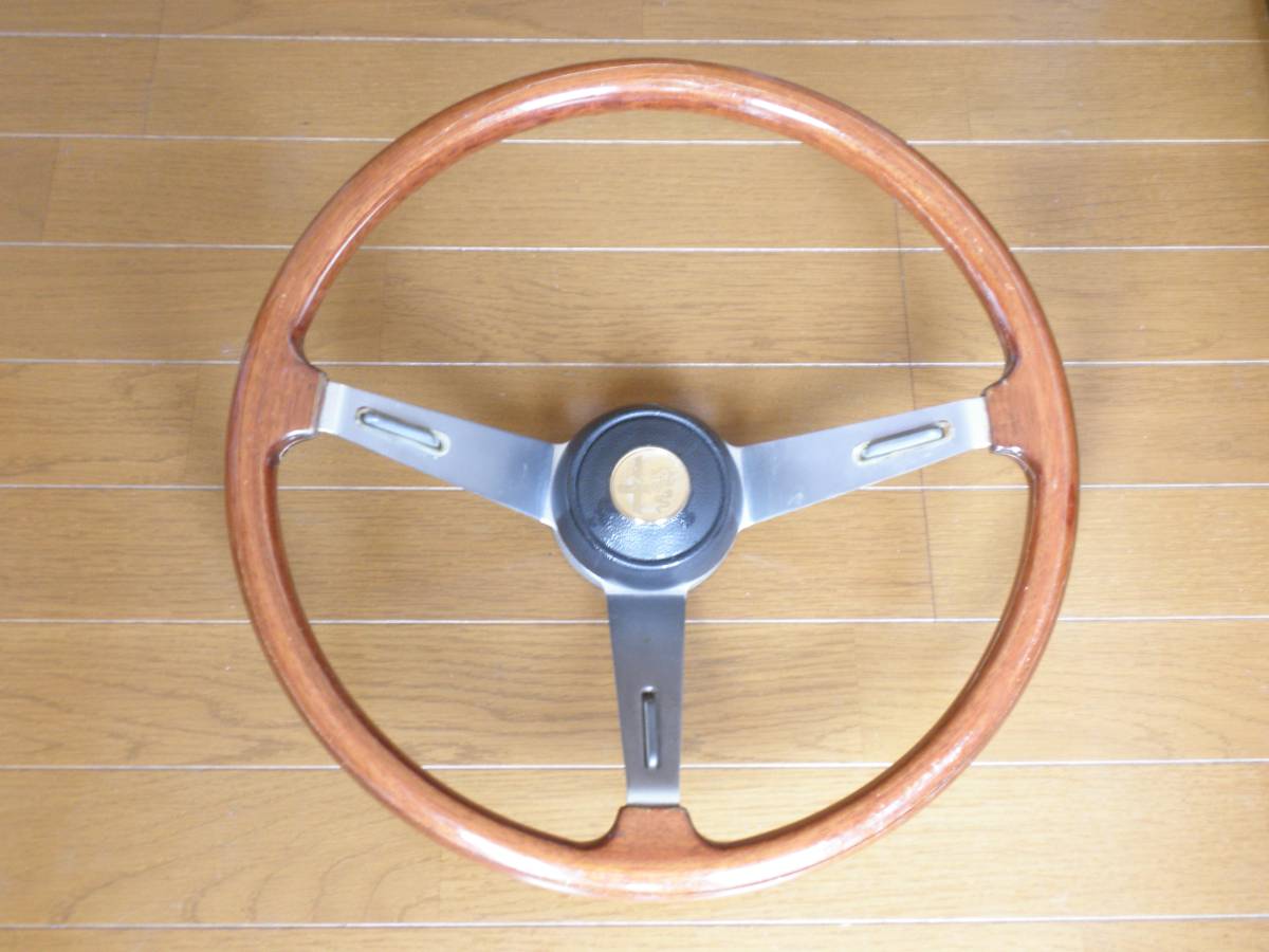 アルファロメオ 2000GTV 純正ステアリング ジャンク品 ステアリング