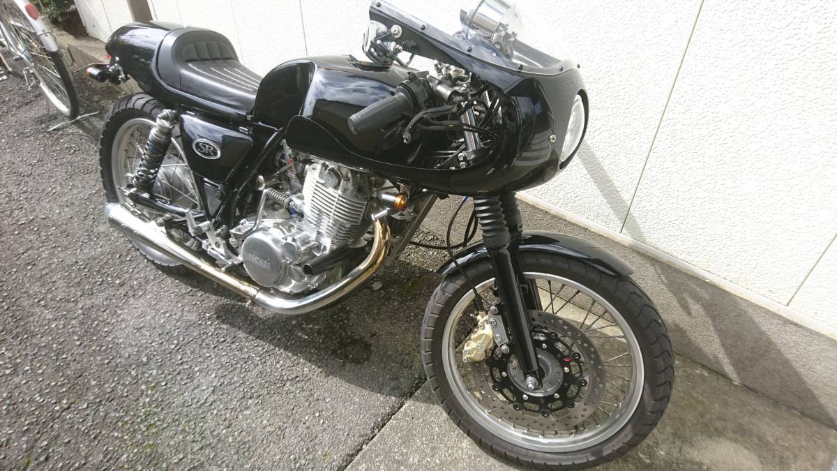 美品！19年 フルカスタム ヤマハSR400 RH01J 500cc化！ FCR39キャブ ブレンボ ペイトンプレイスマフラー オーリンズショック