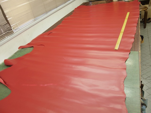 Y-17101022牛スムース269ds半裁1.0mm赤1枚