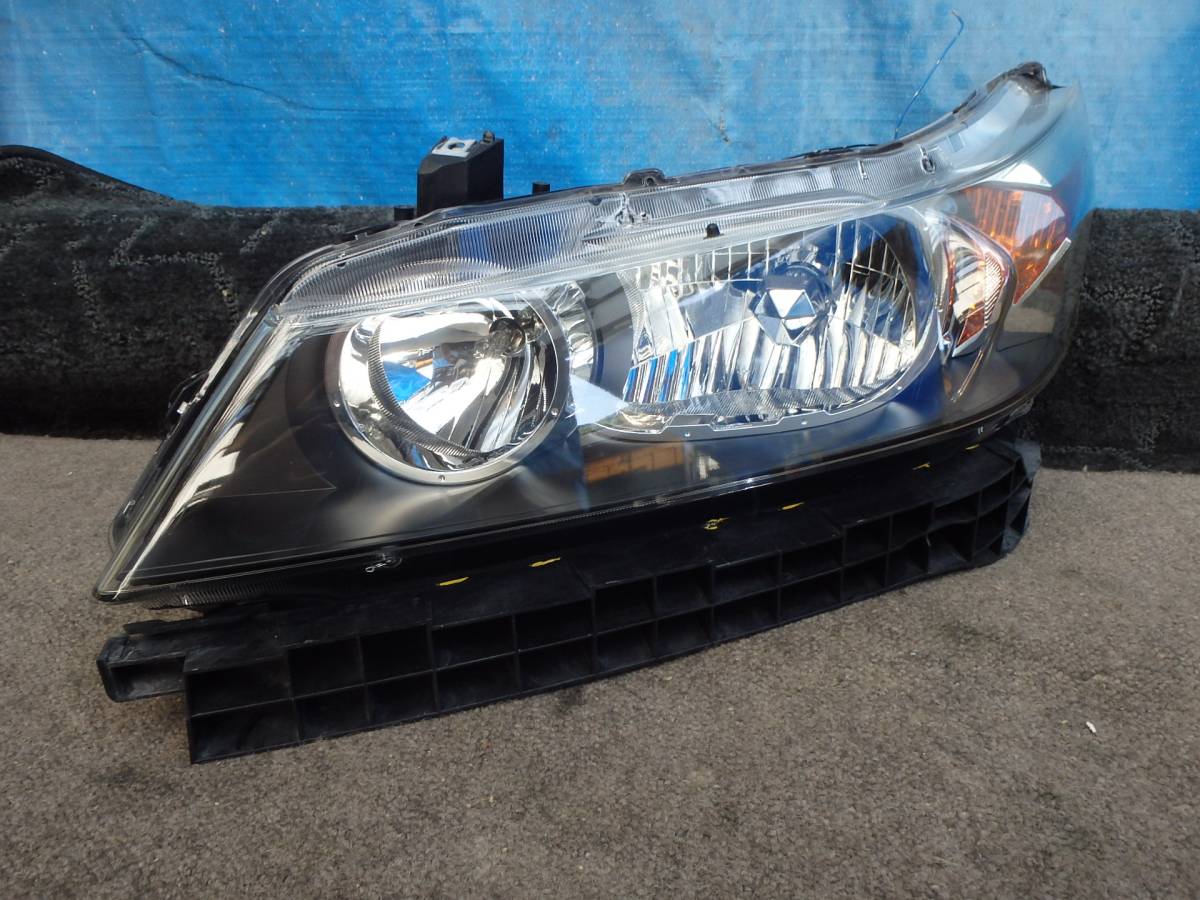 ストリーム　RN6　左　HID　ライト　バーナー・バラスト付