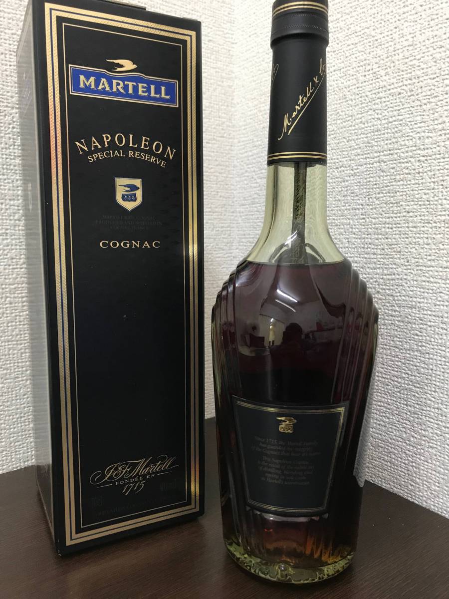 未開栓 マーテル ナポレオン スペシャルリザーブ コニャック 700ml 飲料 【未開栓】 マーテル ナポレオン スペシャル リザーブ コニャック