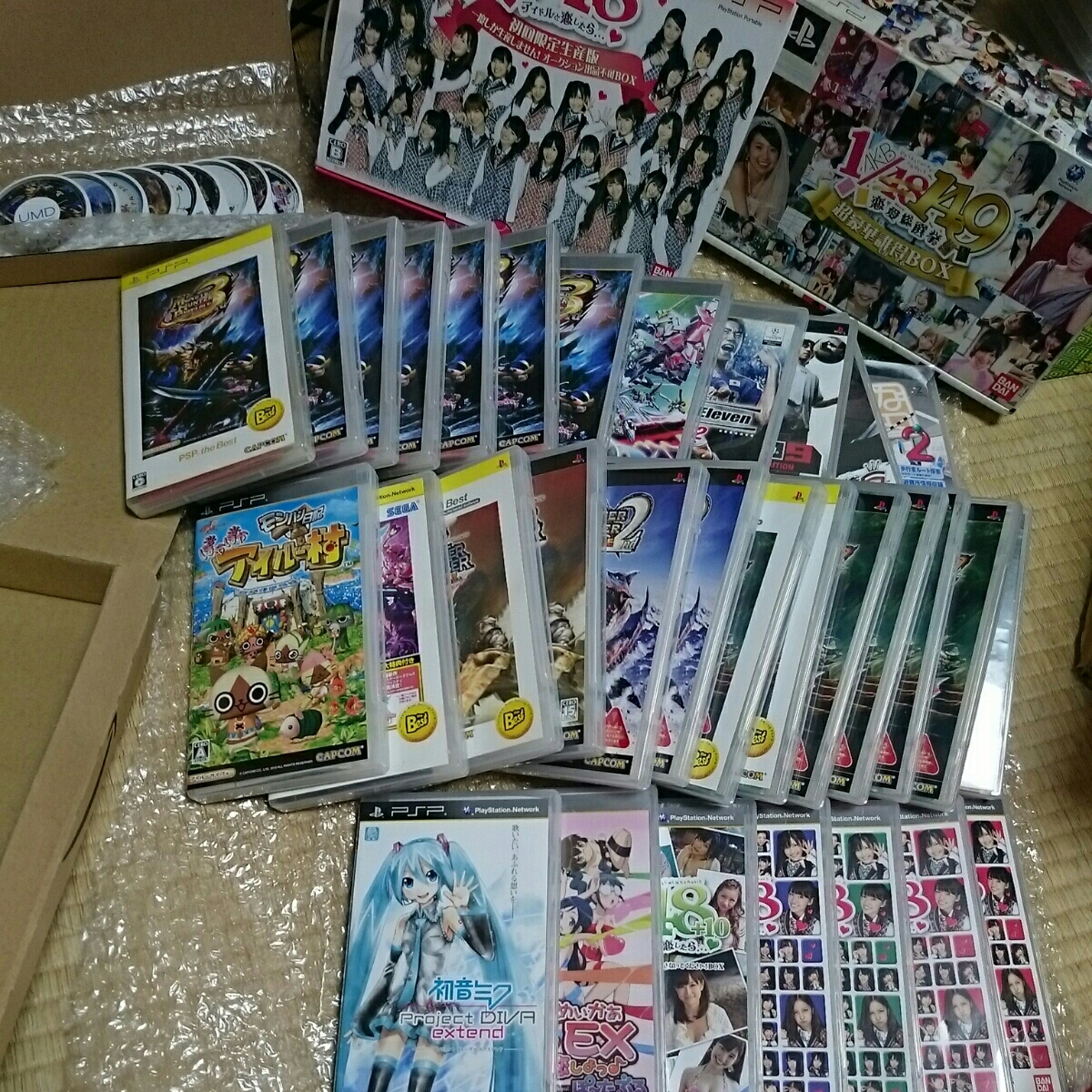 新品あります！１円からＡＫＢ初回限定・超豪華ＢＯＸ２箱、ＰＳＰソフト大量３２枚セットケースなし9枚まとめ売りダブりありモンハン他