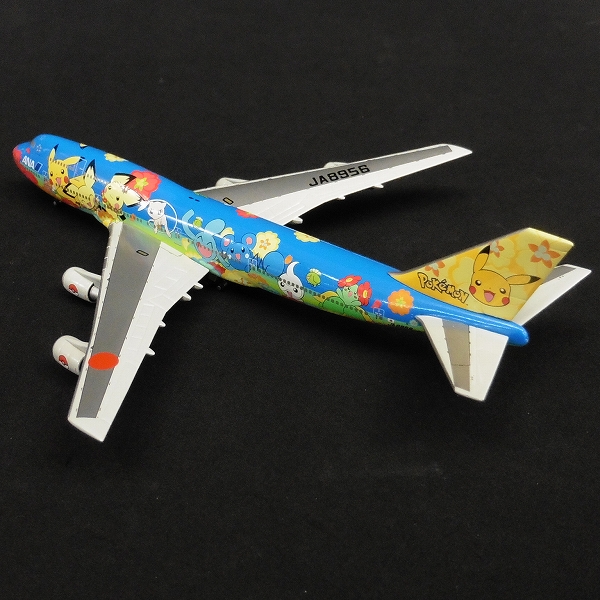 NH20128 1:200 BOEING 747-400 JA8958 完成品(ギアつき NH20128 1:200 BOEING 747-400 JA8958 完成品(ギアつき