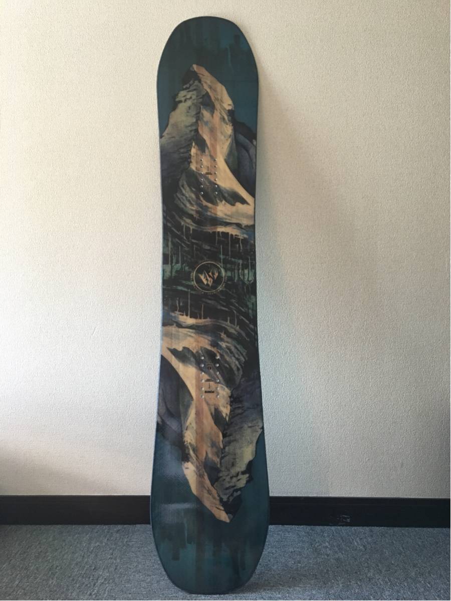 2017 jones mountain twin snowboard 2027 151 The Medium 3D Contour Base makes turns smooth and offers improved float We recently caught up with