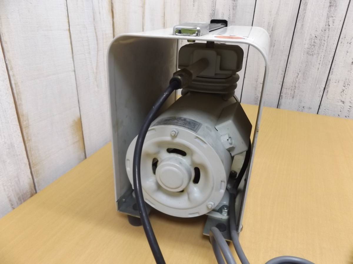 ○コンプレッサー ホビー用？ コンパクト 持ち運びし易い♪ 動作テストOK