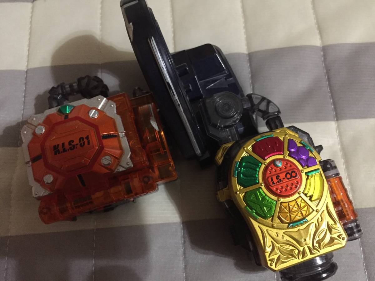 仮面ライダー鎧武 DX極ロックシード、カチドキロックシード、連結 