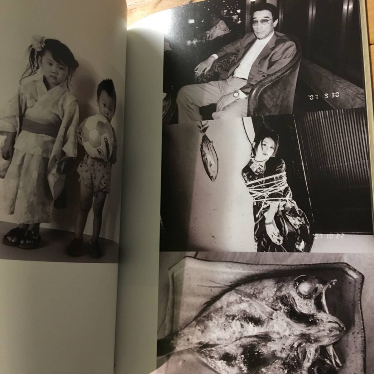 荒木経惟 熊本ララバイ 」展覧会 図録 写真集 アラーキー 母子像