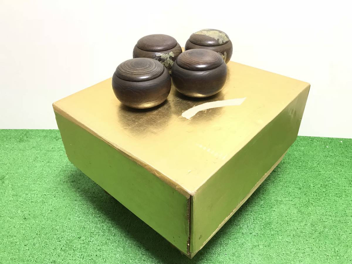 囲碁盤セット 色目の優しい 新かや2寸足付接合（ハギ 脚付碁盤 前川榧