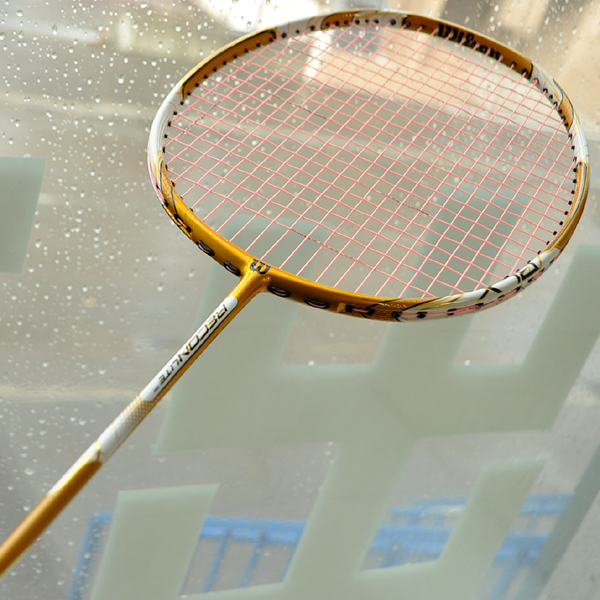 ★Wilson ウィルソン バドミントンラケット RECON LITE BLX 3U G5★
