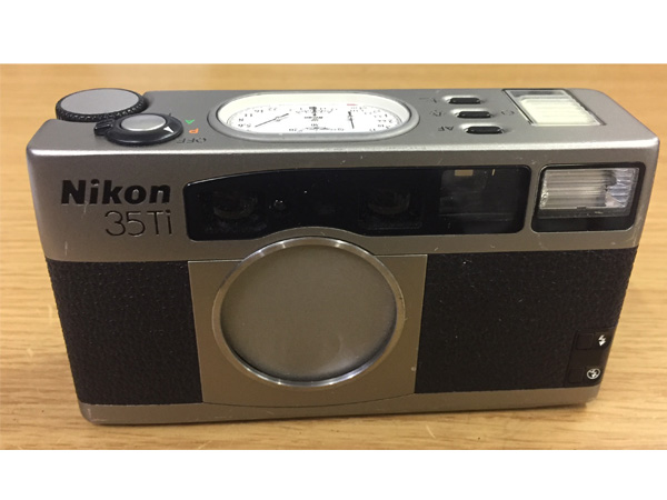 カメラ◇ニコン Nikon 35Ti NIKKOR 35mm 1:2.8 フィルムカメラ◇C57