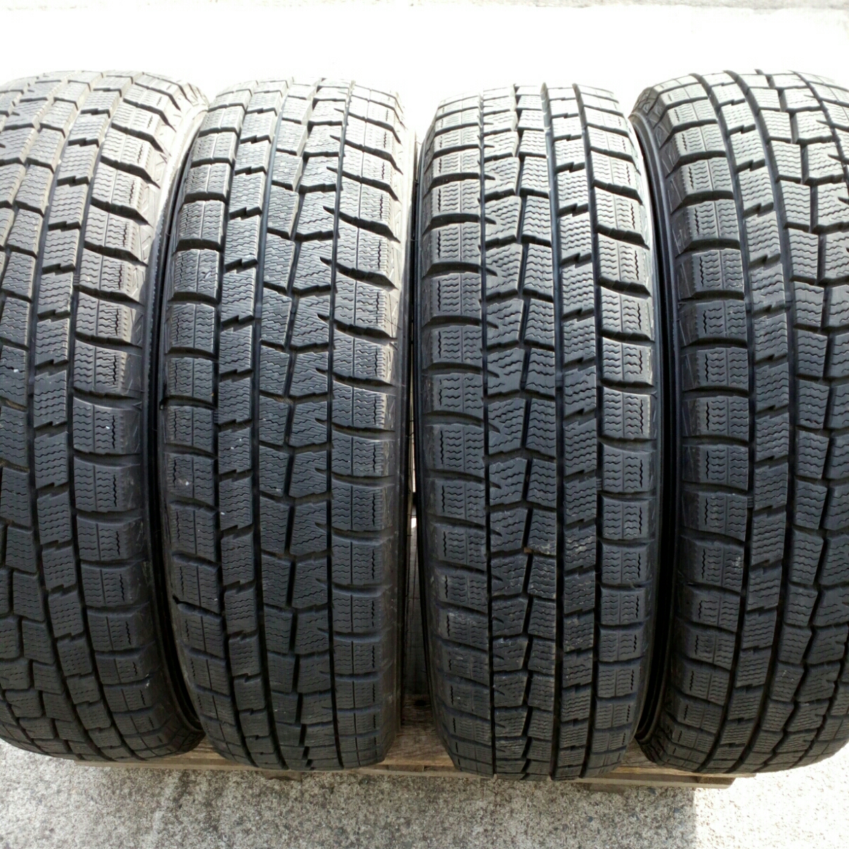 メモリー④ ダンロップ DUNLOP WINTERMAXX WM01 165/65R14 4本セット ☆579