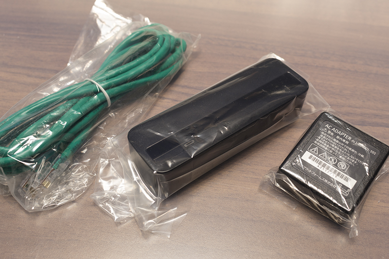 ★☆☆ 使用期間たった 1ヶ月！ NEC Aterm MR04LN／SIMロックフリー LTE モバイルルーター 落下なしワンオーナー ☆☆★