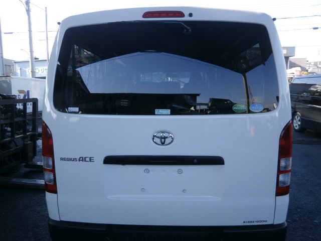 (B1628-B)レジアスエース/ハイエース（200系)リアゲート/バックドア 058/ホワイト ナローボディー/標準ボディー