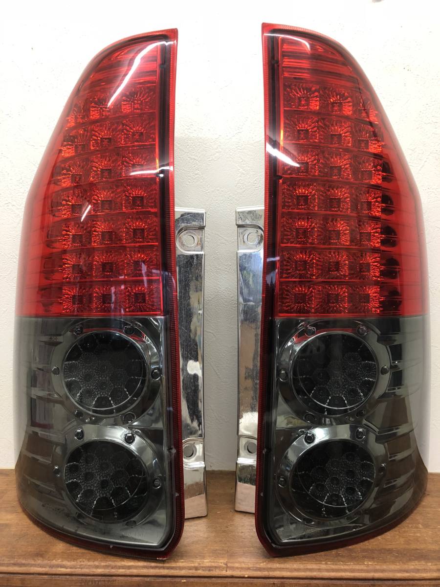 ノア ヴォクシー 70 前期 後期 エムブロ LEDテールランプ ジャンク