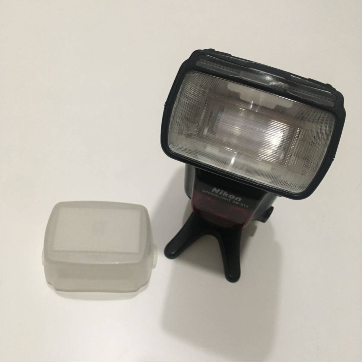>ニコン　スピードライト　SB-700　新品同様購入依頼　使用頻度わずかのとても綺麗なお品です箱、パーツ、説明書、ケース等　全て揃っております。<br><br><span class=