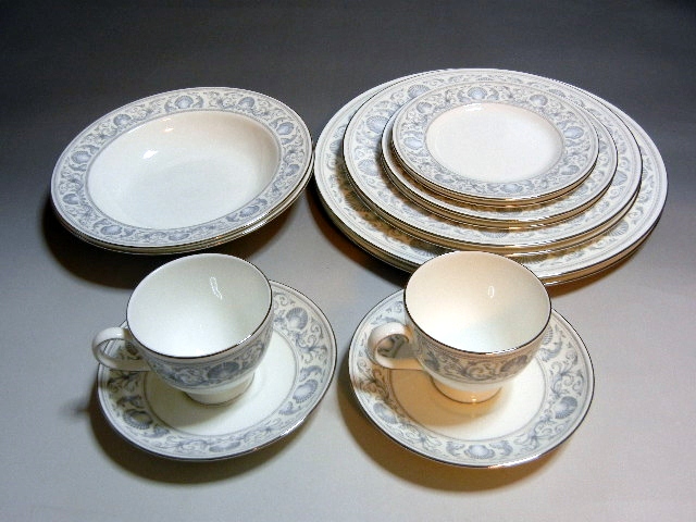 WEDGWOOD - ⁄ ウェッジウッド White Dolphins ドルフィン ウエッジ