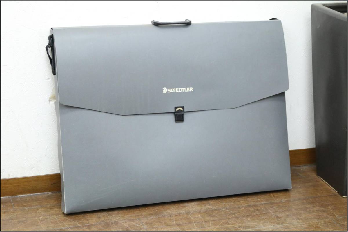 限定販売品 STAEDLER MARS LINER 960 A2製図板 建築士 設計製図 平行定規