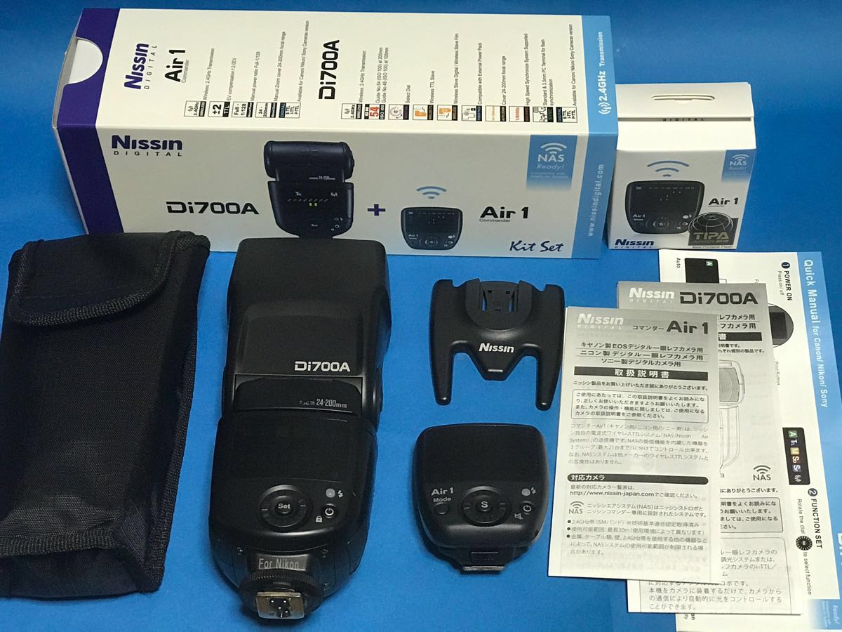 >ニコン　スピードライト　SB-700　新品同様購入依頼　使用頻度わずかのとても綺麗なお品です箱、パーツ、説明書、ケース等　全て揃っております。<br><br><span class=