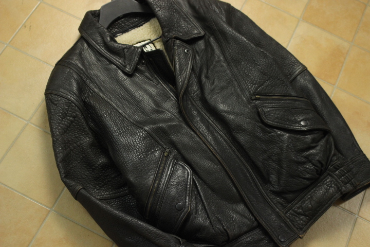 爆買い，低価 JMFI4324 羊革 厚手 MEN'S ROBO ボアライナー付 メンズレザージャケット/ブルゾン/サイズM/ゆったり/(Mサイズ)｜売買されたオークション情報、yahooの商品情報をアーカイブ公開 - オークファン ジャンパー、ブルゾン一般