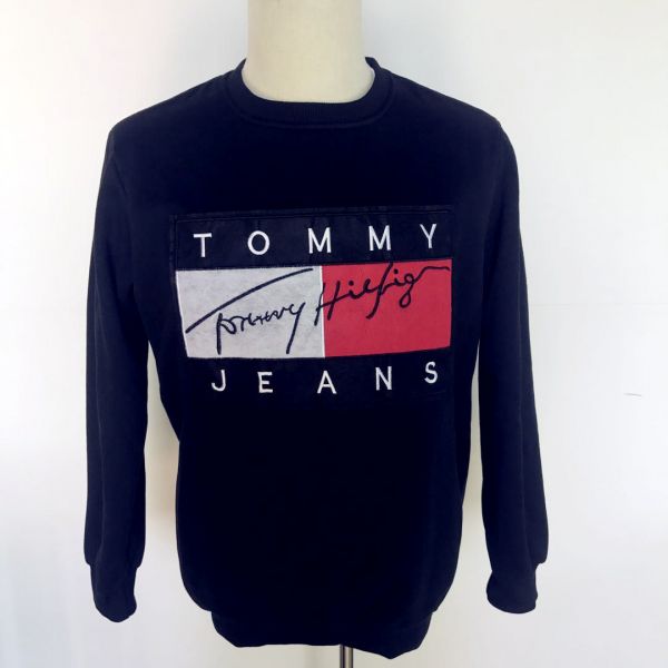 超人気Tommy Jeans 　トミー・ジーンズ　トレーナー　サイズM　スウェット 新品