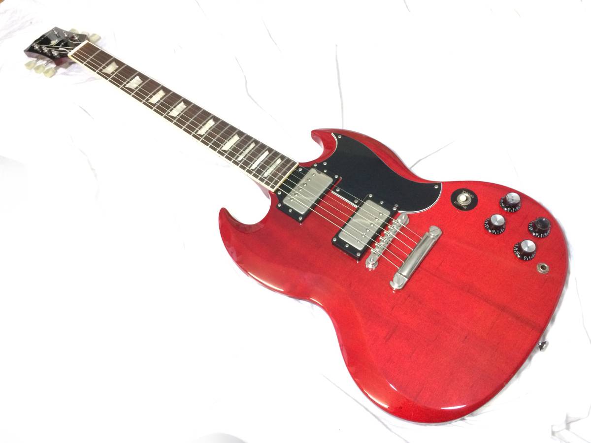 FERNANDES ストラトタイプ（SSH） アーム・ストラップ付、新品弦張替済 y50014○フェルナンデス ストラトタイプ FERNANDES フェルナンデス