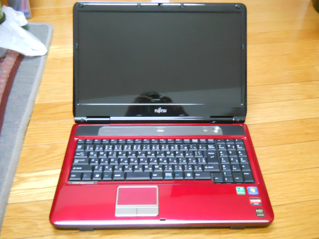 高速SSD120GB搭載 FMV NF B70 Windows7 / メモリ2G / HDD320G / Wi-Fi 