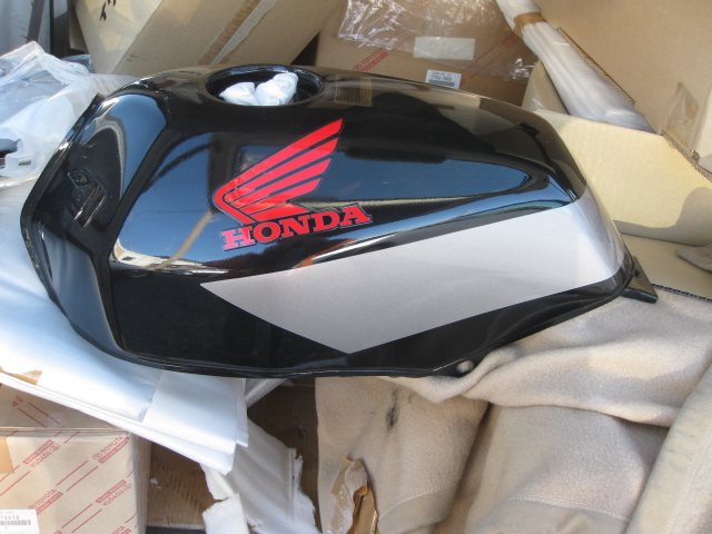 ホンダ NS50F ガソリンタンク 中古 ガソリンタンク NS50F ホンダ NS50F ガソリンタンク 中古 ガソリンタンク NS50F