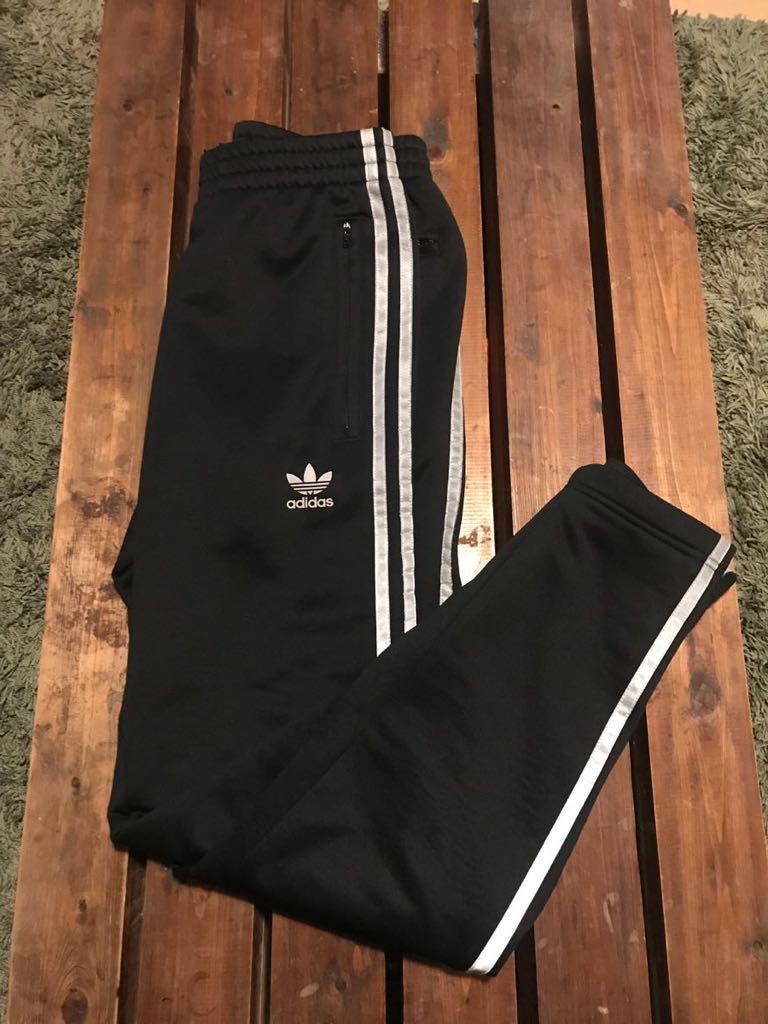 正規品，限定セール アディダス adidas SST トラックパンツ ジャージ ブラック S(アディダス)｜売買されたオークション情報、yahooの商品情報をアーカイブ公開 - オークファン ロング
