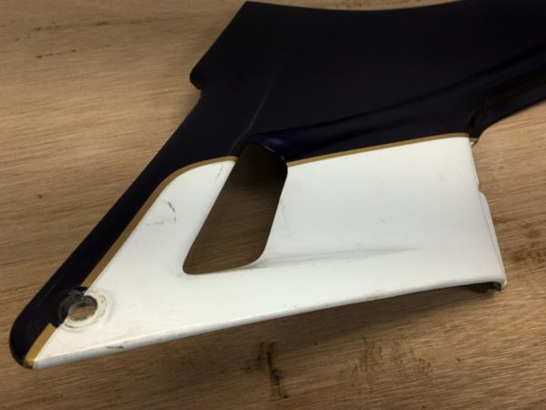 【Ｃ】★右 サイドカバー VTZ250 MC15 ★白金紺カラー 87年? H_7