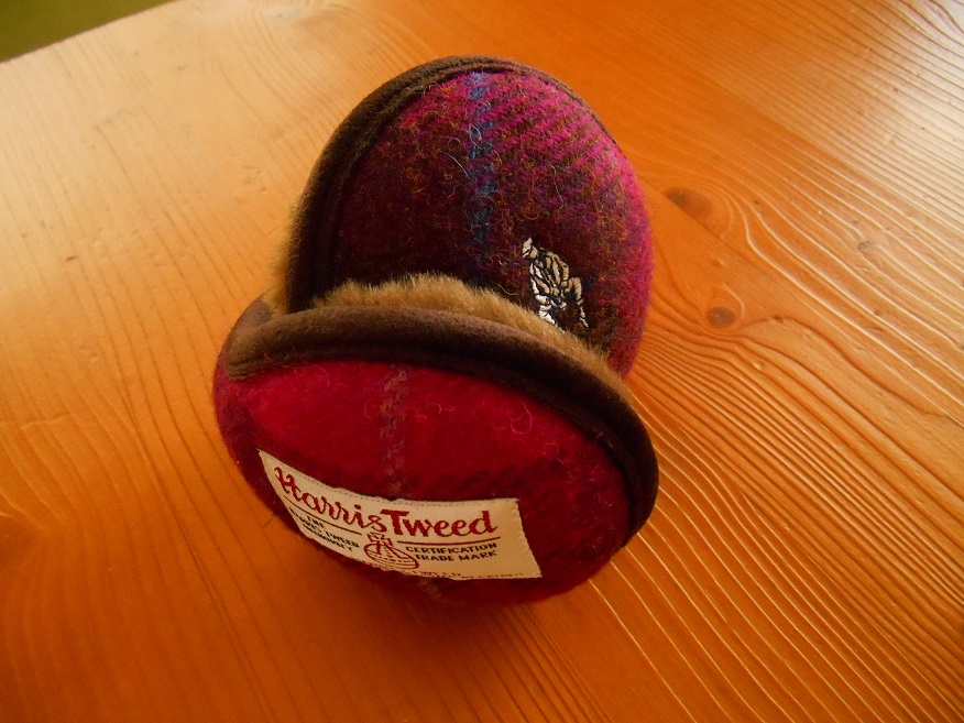 【SALE，得価】 ハリスツイード Harris Tweed イヤーマフ/耳当て 赤チェック柄(その他)｜売買されたオークション情報、yahooの商品情報をアーカイブ公開 - オークファン その他