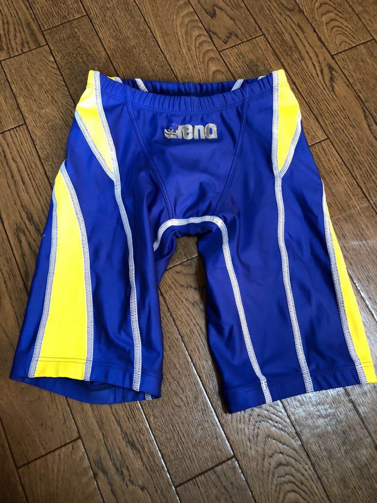 赤字超特価，定番 アリーナ arina 競パン 競泳水着 Sサイズ(Sサイズ以下)｜売買されたオークション情報、yahooの商品情報をアーカイブ公開 - オークファン 男性用