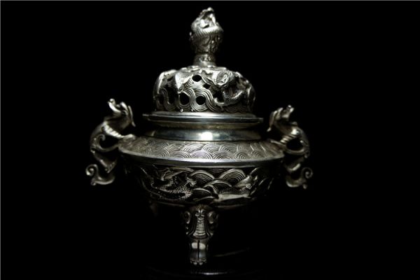 細工銀製 盤龍蓋 雙龍取手 龍紋高彫爐身 乾隆年製在銘香爐 70768 珍品
