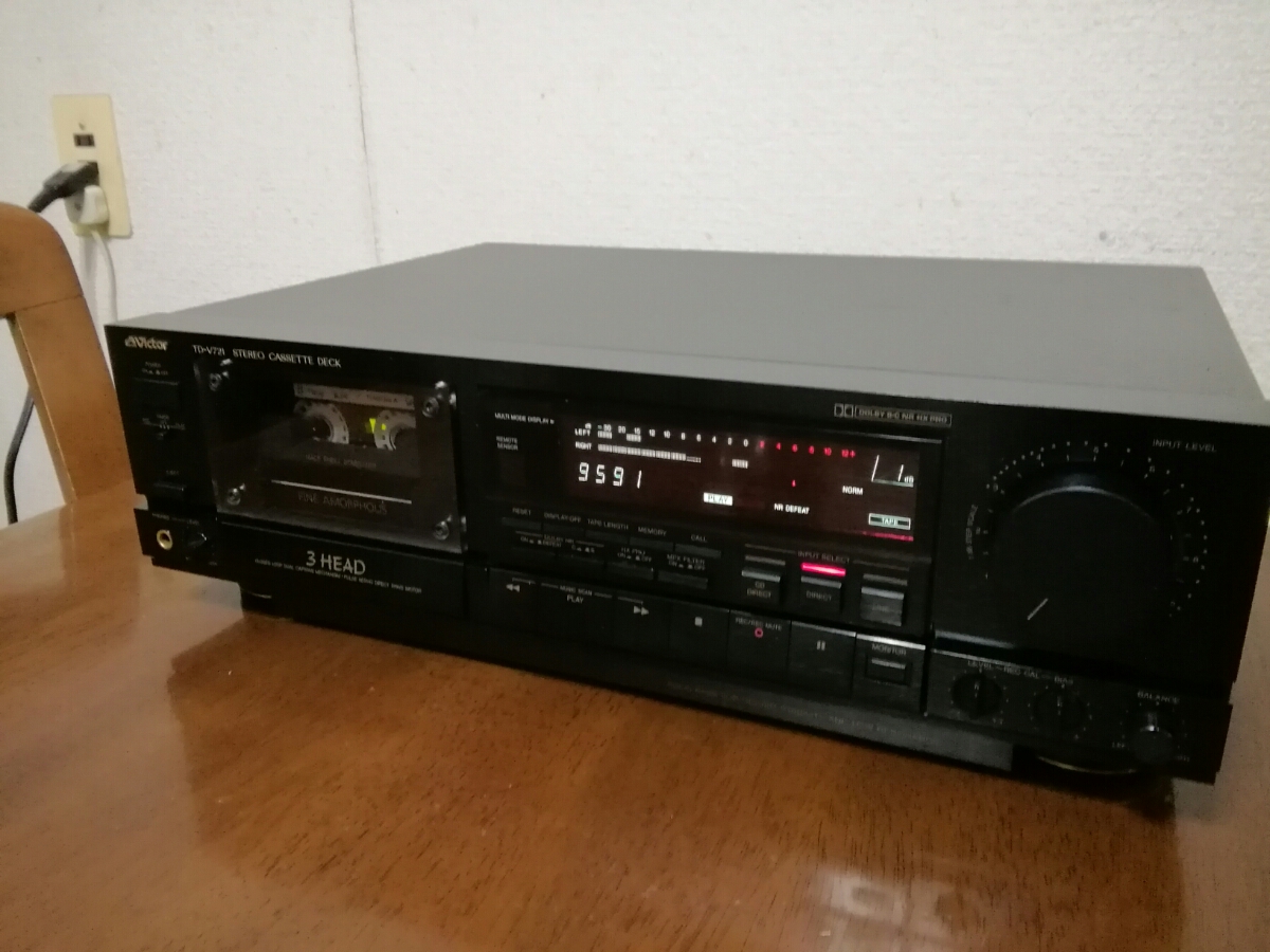 Victor ビクター 3ヘッド カセットデッキ TD-V721 中古現状品です。 ご